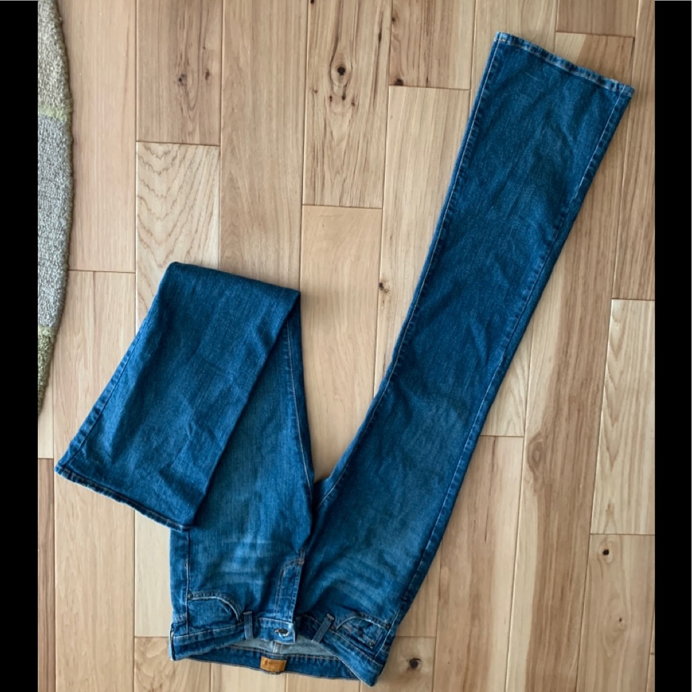 EUC Vintage JAMES Bootcut Jeans (28)